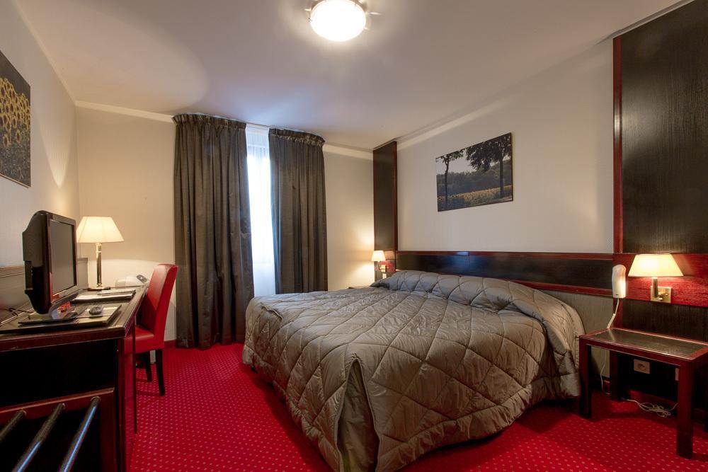 Hostellerie St Vincent Nuits-Saint-Georges Room photo